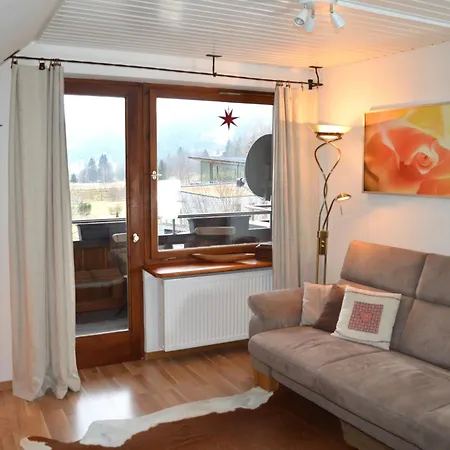 公寓 Naturidyll Am Fluss - Albmatte - Grosser Garten Zum Grillen Und Entspannen-direkt Neben Dem Radon Revitalbad Mit Sauna Und Thermalbecken 圣布拉辛