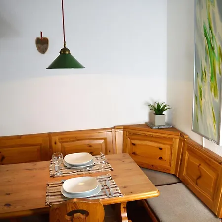 公寓 Naturidyll Am Fluss - Albmatte - Grosser Garten Zum Grillen Und Entspannen-direkt Neben Dem Radon Revitalbad Mit Sauna Und Thermalbecken *