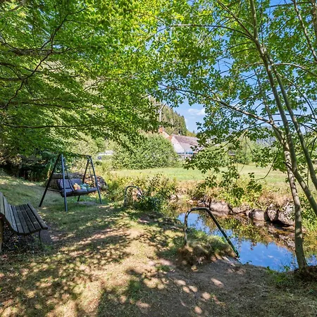 Grosser Garten Mit Grill,-spiel Und Sitzmoeglichkeiten-umgeben Von Schoener Natur-ferienhaus Albmatte Appartamento *
