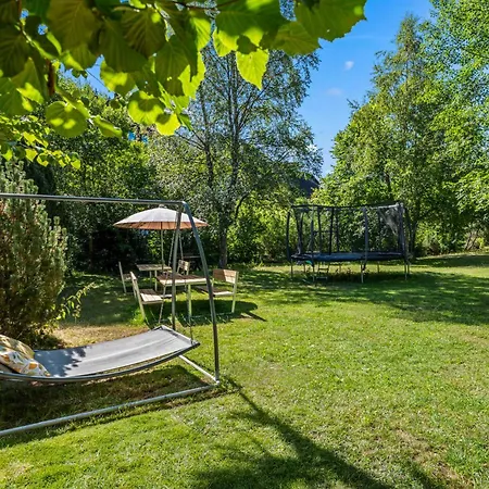 Grosser Garten Mit Grill,-spiel Und Sitzmoeglichkeiten-umgeben Von Schoener Natur-ferienhaus Albmatte 아파트