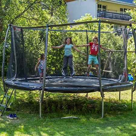 Grosser Garten Mit Grill,-spiel Und Sitzmoeglichkeiten-umgeben Von Schoener Natur-ferienhaus Albmatte アパート ザンクト・ブラージエン