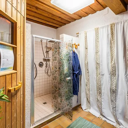 Grosser Garten Mit Grill,-spiel Und Sitzmoeglichkeiten-umgeben Von Schoener Natur-ferienhaus Albmatte Lägenhet *